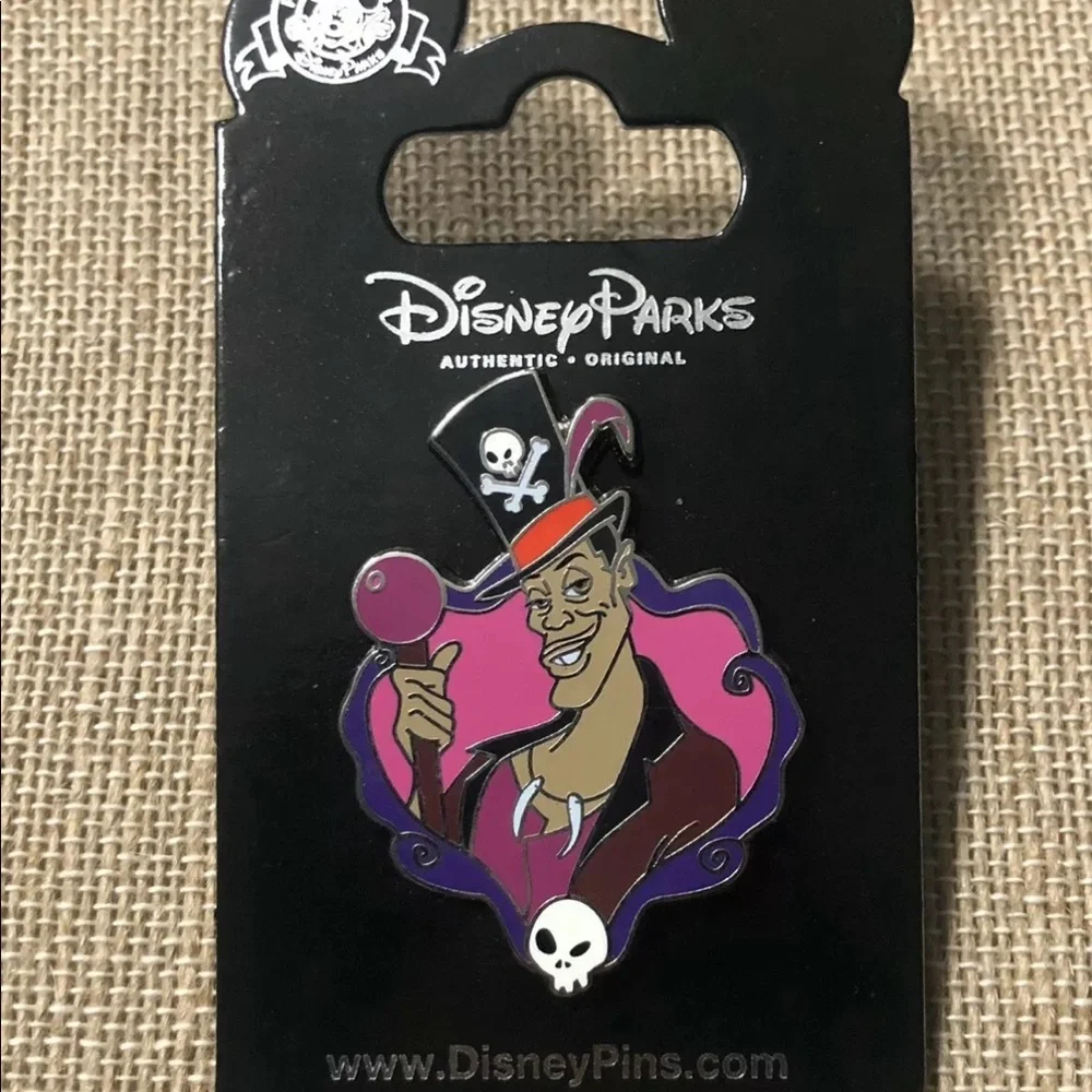 DISNEY PARKS COLLECTION Villains In Frames Series Doctor Facilier Trading Pin